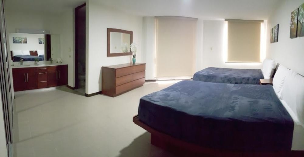The Plaza Suites ウマカオ エクステリア 写真